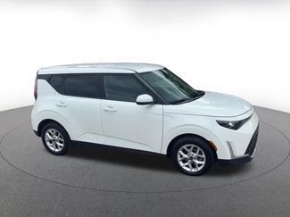 Used 2025 Kia Soul LX w/ LX Technology Package FWD video 2