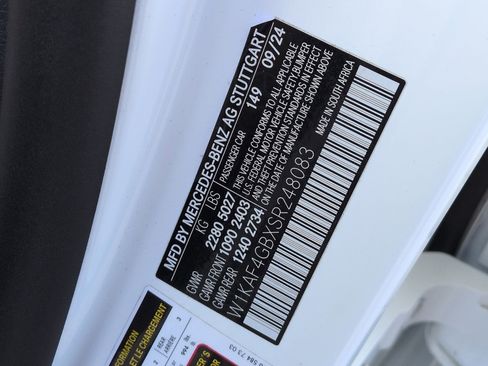 Used 2025 Mercedes-Benz C 300 Sedan image 32