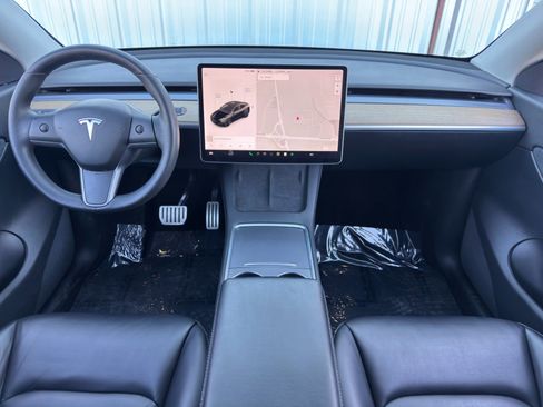 Used 2021 Tesla Model Y Performance image 13