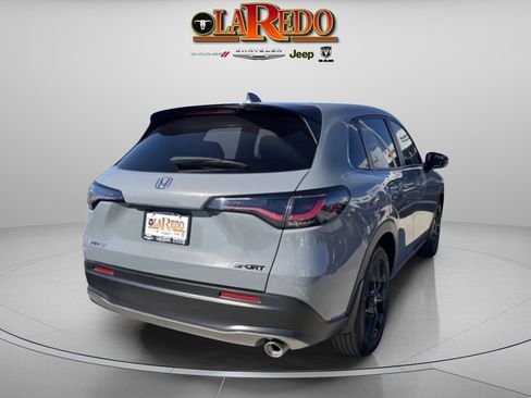 Used 2025 Honda HR-V Sport image 7