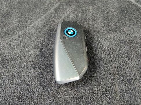 Used 2024 BMW iX xDrive50 w/ Premium Package image 60