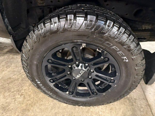 Used 2017 Chevrolet Silverado 2500 LT w/ Midnight Edition AWD/4WD image 29