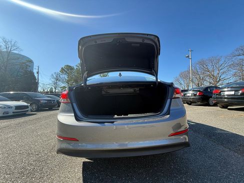 Used 2018 Hyundai Elantra Value Edition image 32