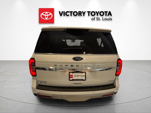 Used 2024 Ford Expedition Max Limited AWD/4WD image 4