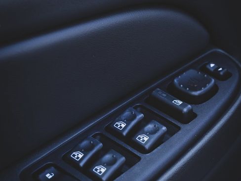 Used 2005 Chevrolet Silverado 1500 LS w/ Light Duty Power Package image 11