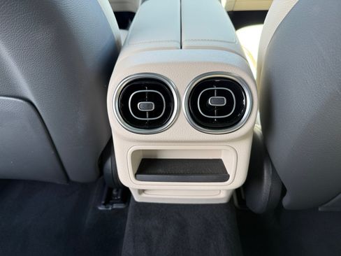Certified 2026 Mercedes-Benz GLC 300 4MATIC image 32
