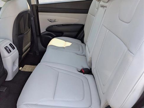Certified 2025 Hyundai Tucson Limited FWD image 26