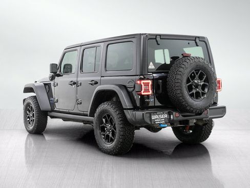 Used 2024 Jeep Wrangler Unlimited AWD/4WD image 3