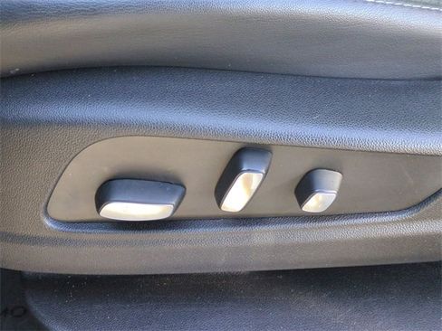 Used 2023 Cadillac XT5 Premium Luxury image 12