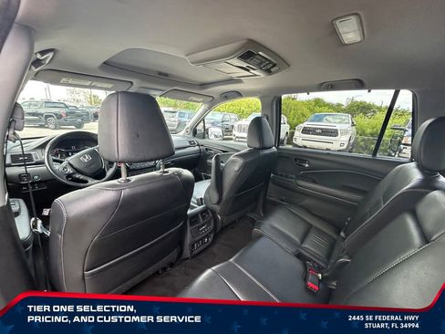 Used 2017 Honda Pilot Touring image 44