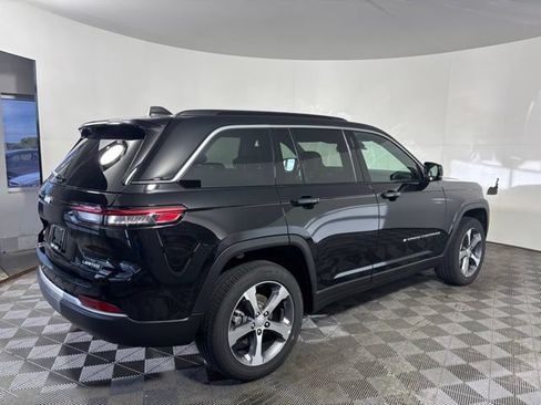 New 2026 Jeep Grand Cherokee Limited w/ Trailer Tow Package AWD/4WD image 6