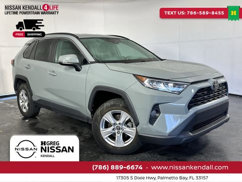 Used 2020 Toyota RAV4 XLE image 1