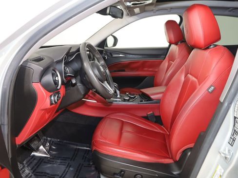 Used 2019 Alfa Romeo Stelvio w/ Nero Edizione RWD image 10