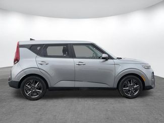 Used 2022 Kia Soul EX FWD video 3
