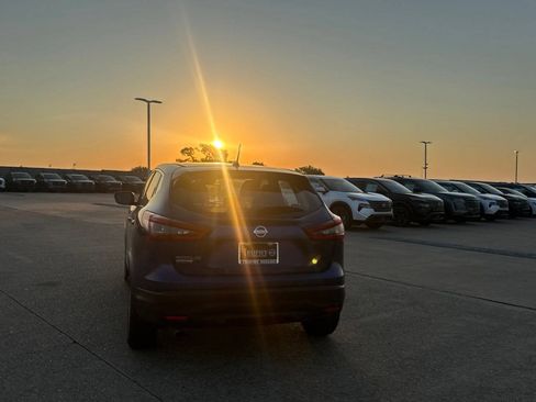 Used 2020 Nissan Rogue Sport S FWD image 20