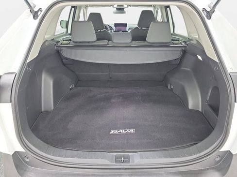 Certified 2023 Toyota RAV4 XLE AWD/4WD image 31