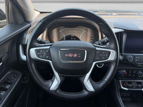 Used 2024 GMC Terrain SLT AWD/4WD image 12