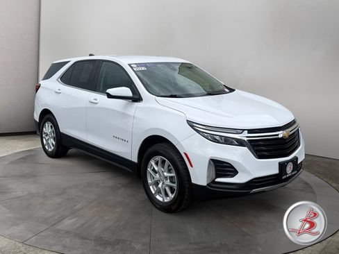 Used 2022 Chevrolet Equinox LT AWD/4WD image 1