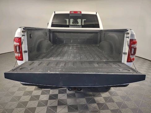 Used 2023 RAM 2500 Laramie AWD/4WD image 7