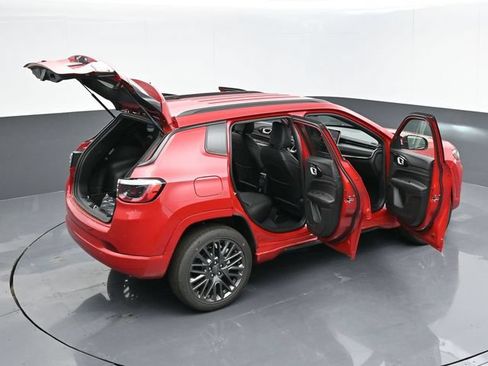 Used 2024 Jeep Compass Limited AWD/4WD image 49