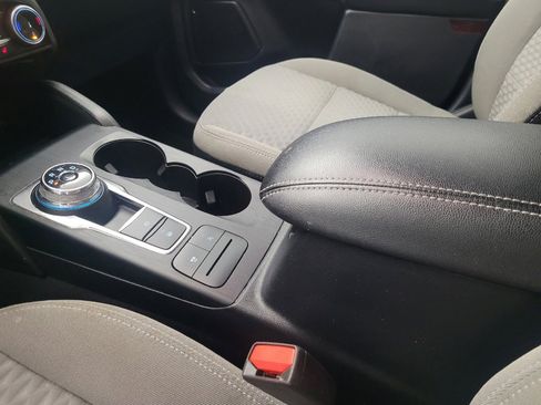 Used 2022 Ford Escape SE w/ Cold Weather Package FWD image 26