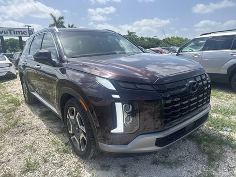 Used 2025 Hyundai Palisade SEL FWD image 3