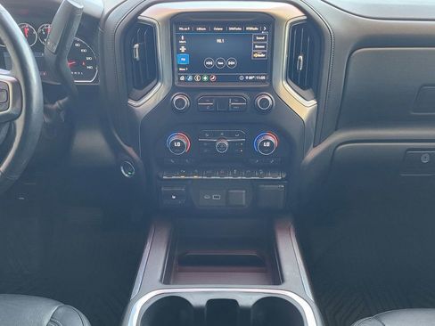 Used 2020 Chevrolet Silverado 1500 LT Trail Boss AWD/4WD image 12