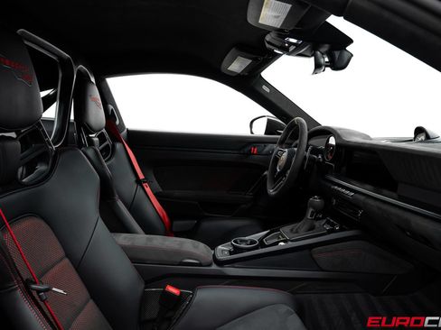 Used 2025 Porsche 911 GT3 RS RWD image 42