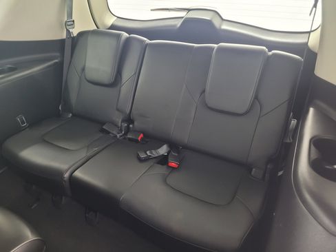 Used 2019 INFINITI QX80 Luxe w/ 22" Wheel Package RWD image 13