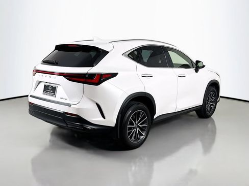 Used 2023 Lexus NX 250 FWD image 5