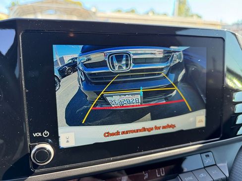 Used 2026 Toyota Camry SE w/ Convenience Package FWD image 17