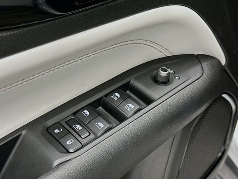 Used 2025 Jeep Compass Limited AWD/4WD image 15