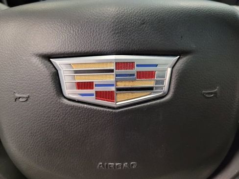 Used 2023 Cadillac XT6 Luxury image 28