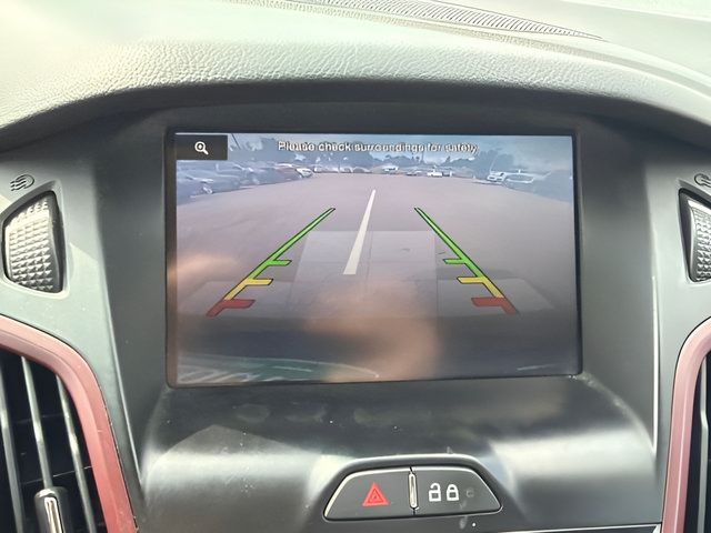 Used 2014 Ford Focus Titanium FWD image 18