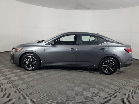 Used 2025 Nissan Sentra SV FWD image 7