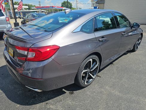 Used 2018 Honda Accord Sport image 7
