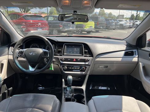 Used 2018 Hyundai Sonata SE FWD image 24