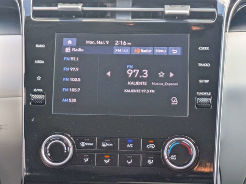 Certified 2024 Hyundai Tucson SE image 17