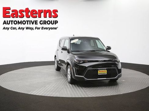 Used 2025 Kia Soul LX w/ LX Technology Package FWD image 49