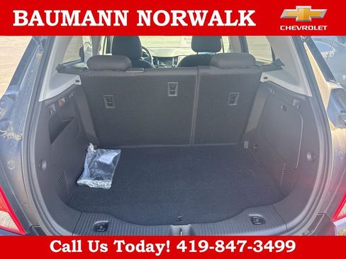 Used 2022 Chevrolet Trax LS w/ Tint and Cruise Package image 24