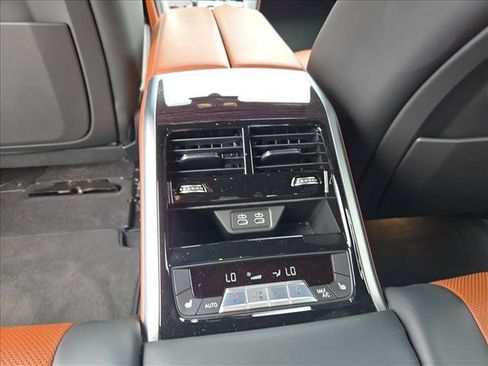 Used 2025 BMW 840i RWD image 17