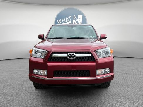 Used 2011 Toyota 4Runner SR5 AWD/4WD image 9