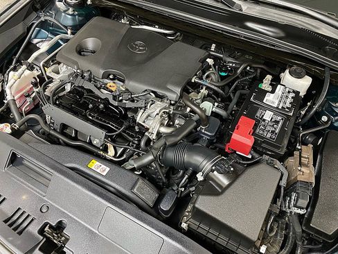 Used 2019 Toyota Camry XLE w/ Carpet Mat Package image 16