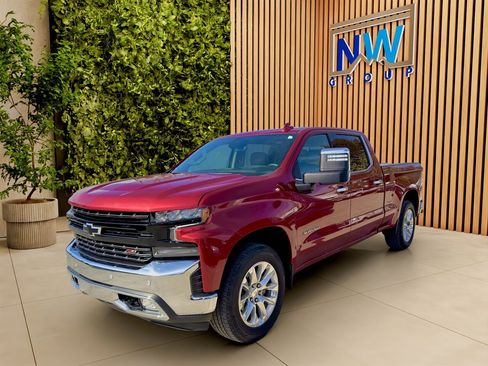 Used 2021 Chevrolet Silverado 1500 LTZ w/ LTZ Premium Package image 3