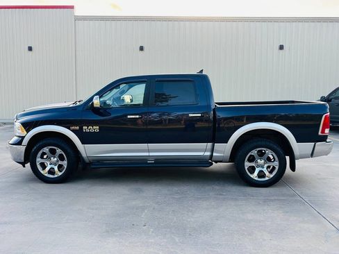 Used 2014 RAM 1500 Laramie w/ Convenience Group image 8