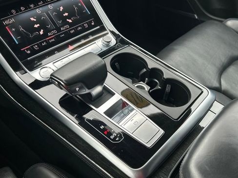 Used 2019 Audi Q8 Prestige w/ Luxury Package image 18