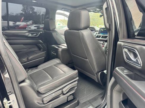 Used 2023 Chevrolet Suburban RST w/ Luxury Package image 10
