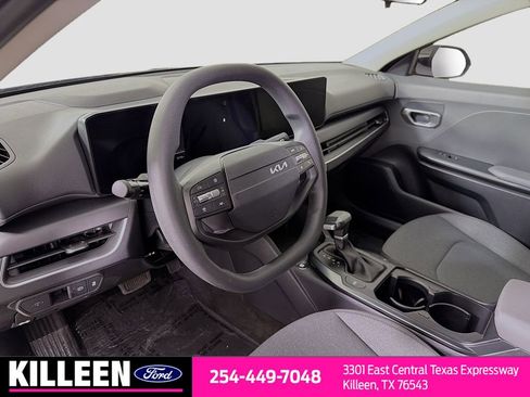 Used 2025 Kia K4 LX image 10