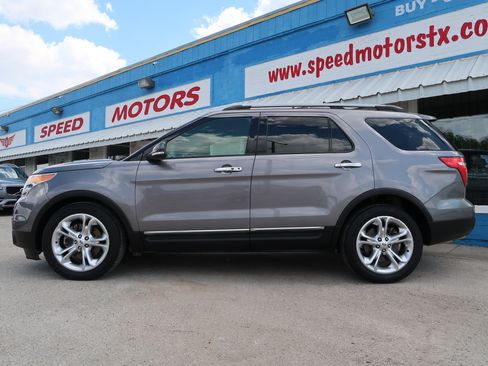 Used 2014 Ford Explorer Limited w/ Equipment Group 302A FWD image 3