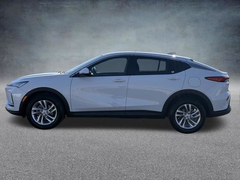 Certified 2025 Buick Envista Preferred FWD image 8
